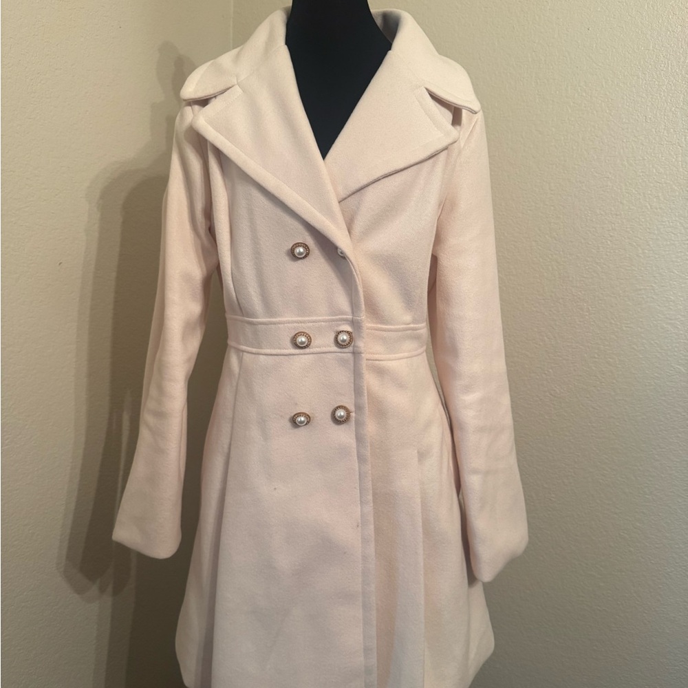 Elegant Cream Double-Breasted Women's Jacket
